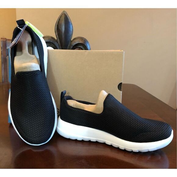 SKECHERS - NWTIB - M Sz 7W -Go Walk Max Performance Sneakers/Black w/White Soles - Picture 13 of 15